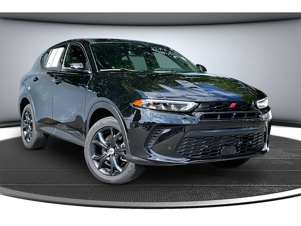 Used 2023 Dodge Hornet GT Plus w/ Tech Pack Plus w/o Parking AWD/4WD image 2