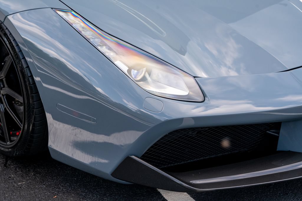 Used 2016 Ferrari 488 GTB RWD image 8