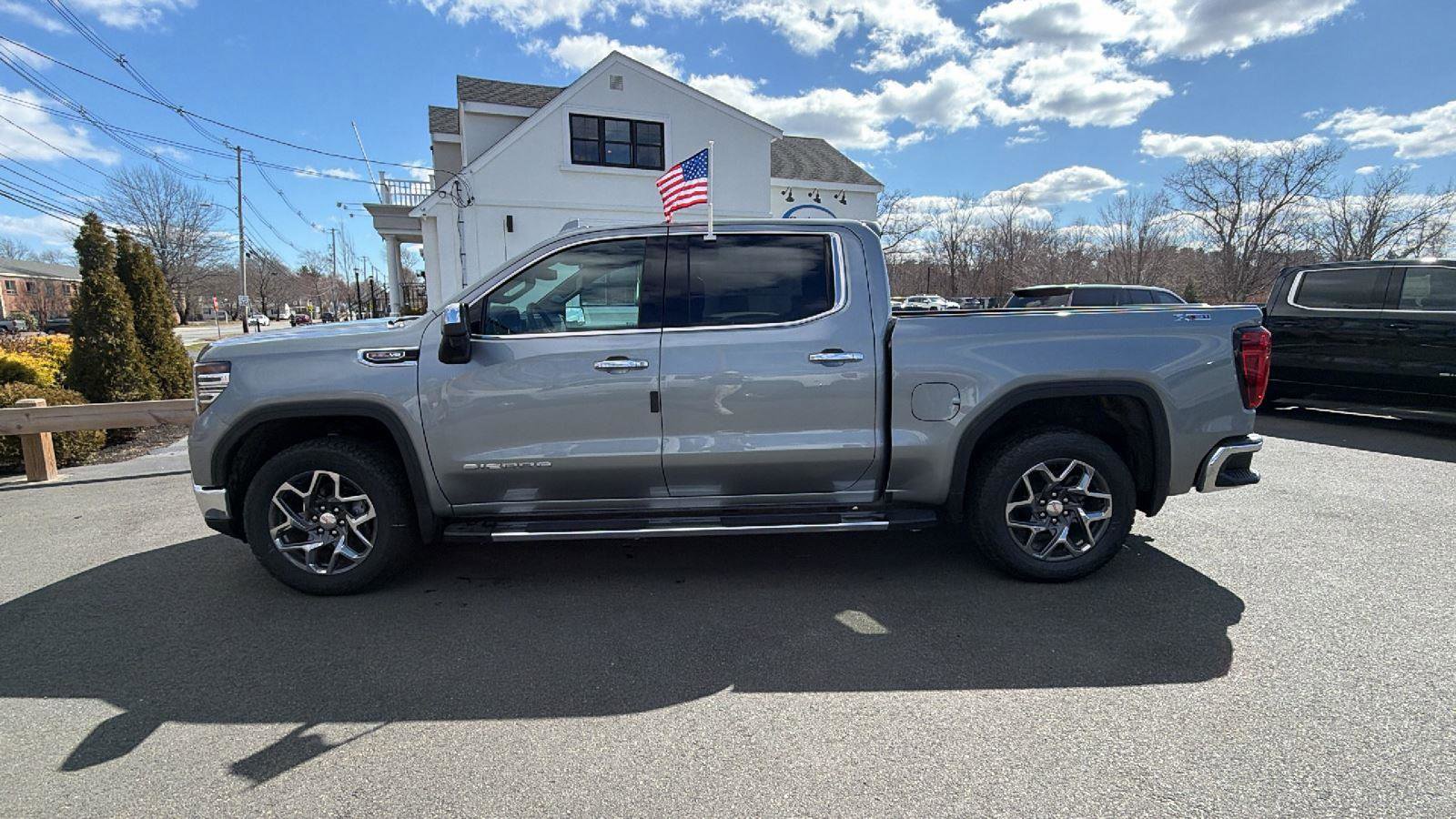New 2026 GMC Sierra 1500 SLT w/ SLT Premium Plus Package image 4