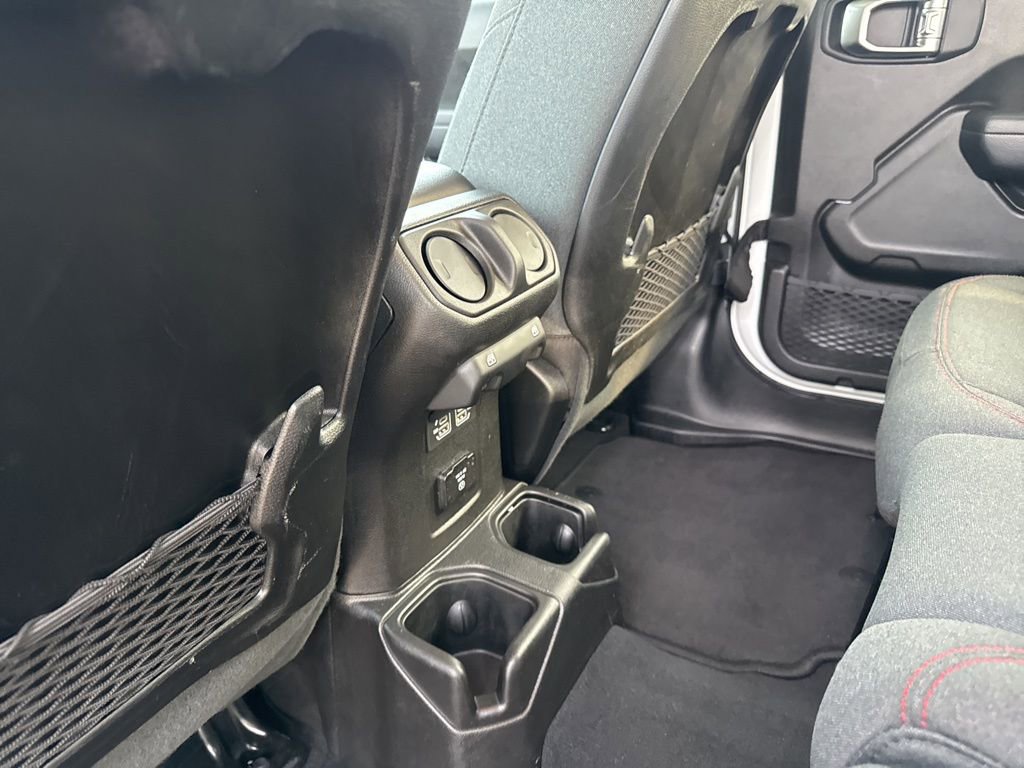 Used 2024 Jeep Wrangler Unlimited Rubicon image 24