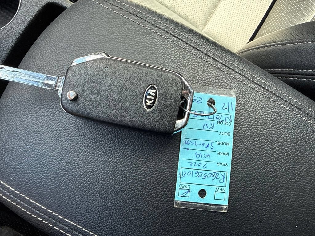 Certified 2022 Kia Sportage Nightfall Edition AWD/4WD image 37
