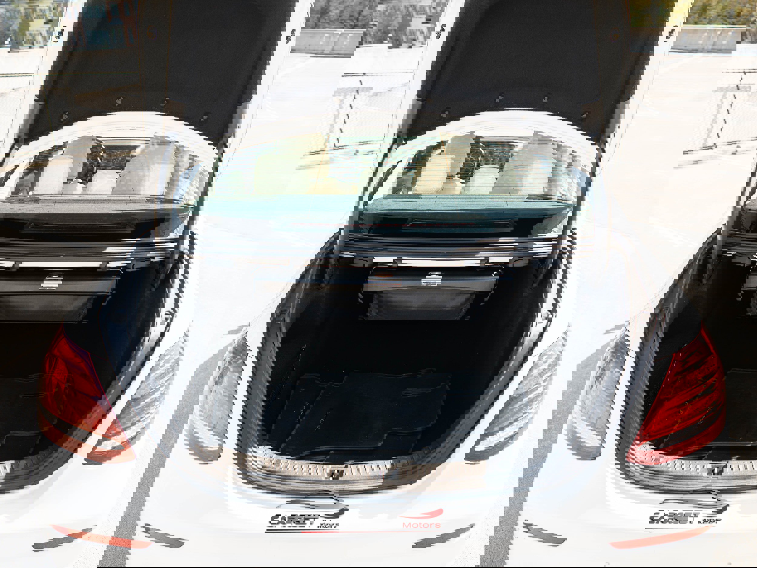 Used 2017 Mercedes-Benz E 300 4MATIC image 45