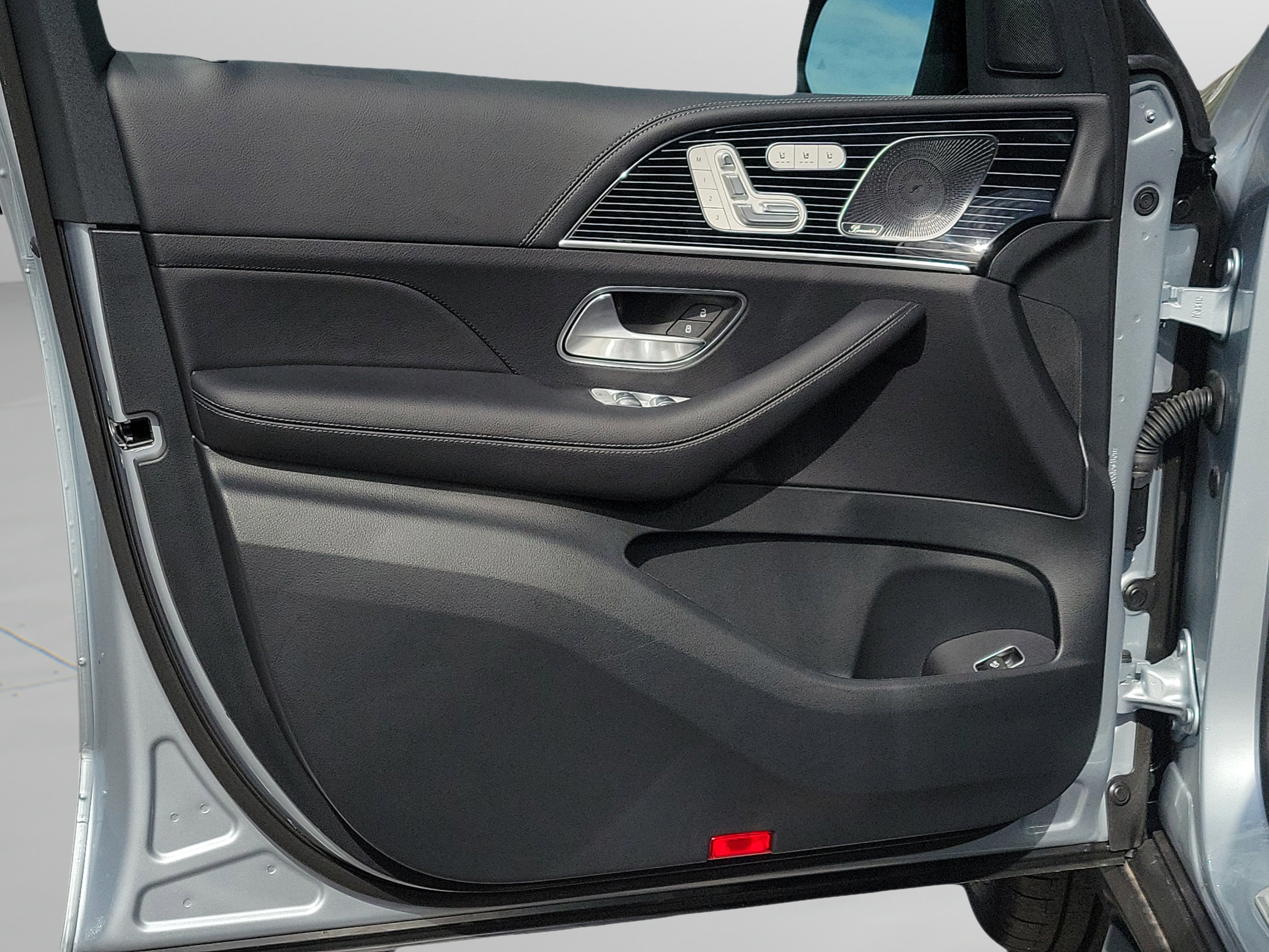 New 2026 Mercedes-Benz GLS 580 4MATIC image 17