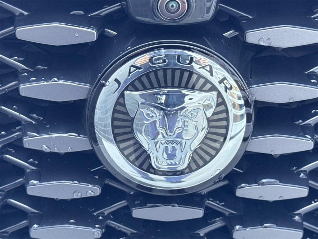 New 2026 Jaguar F-PACE R-Dynamic S image 10