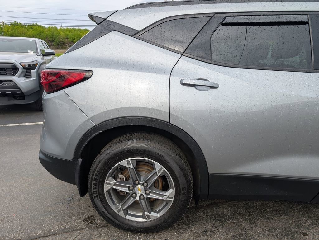 Used 2023 Chevrolet Blazer LT AWD/4WD image 8
