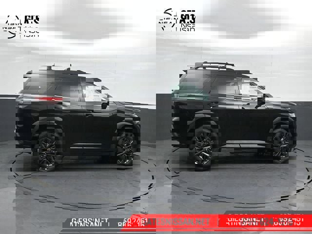 New 2026 Nissan Pathfinder SL image 3