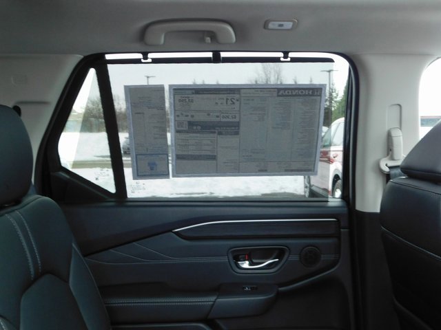 New 2026 Honda Pilot Touring image 24