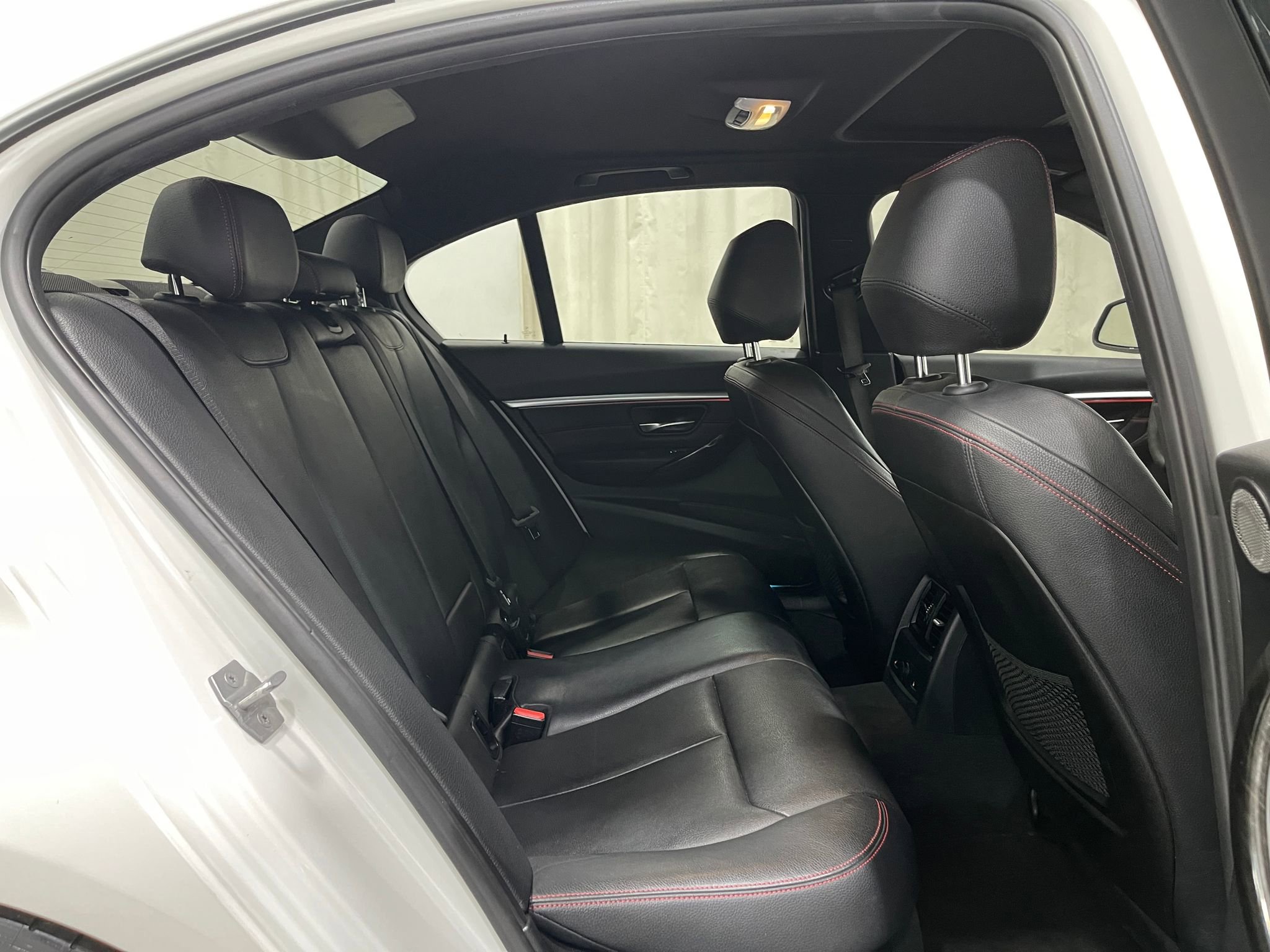 Used 2017 BMW 340i xDrive Sedan image 29