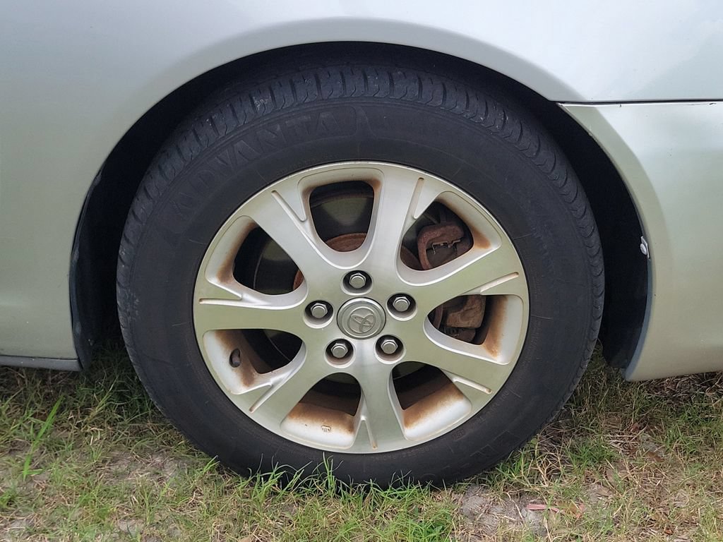 Used 2005 Toyota Camry XLE FWD image 8