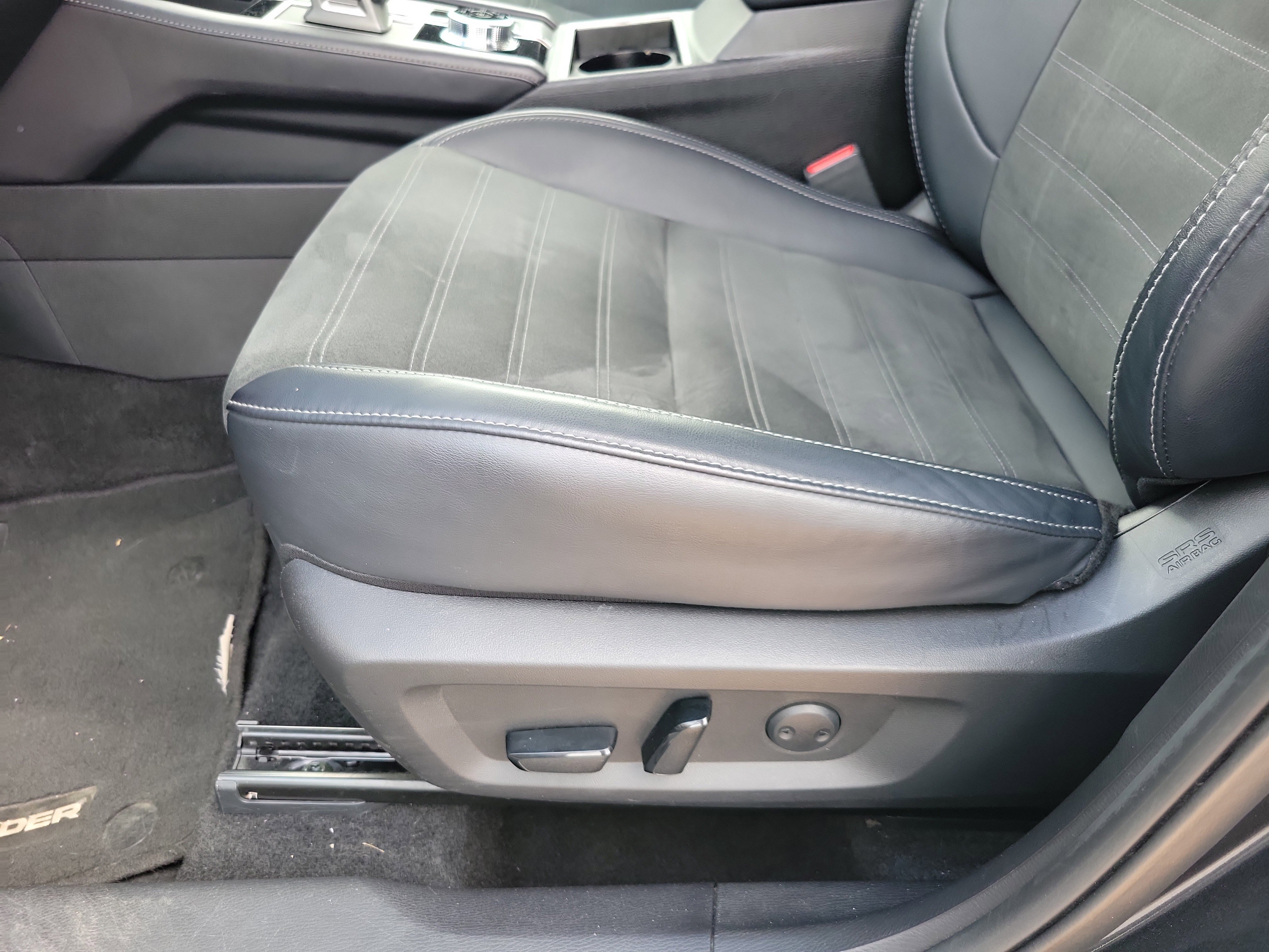 Used 2024 Mitsubishi Outlander SE image 5