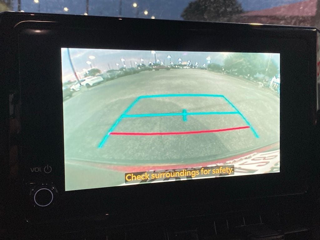 Used 2026 Toyota Corolla Cross LE FWD image 21
