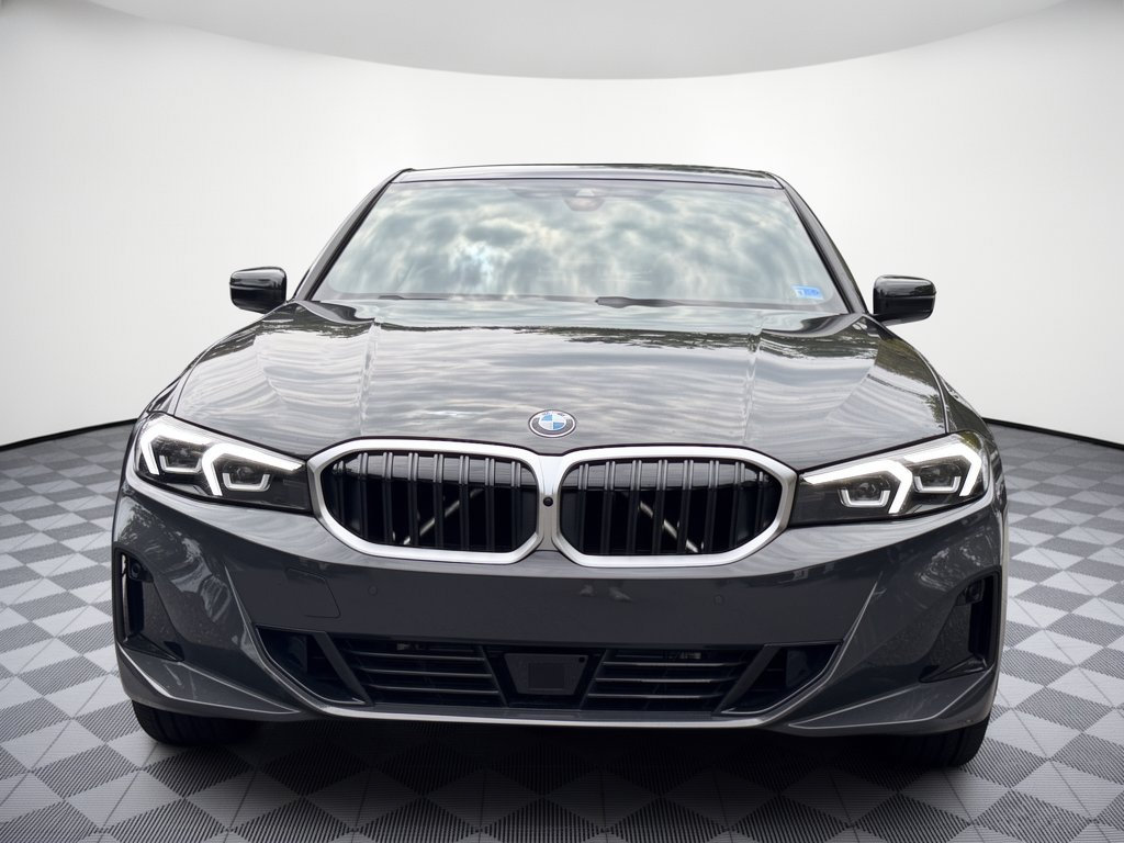 New 2026 BMW 330i xDrive Sedan w/ Premium Package AWD/4WD image 6