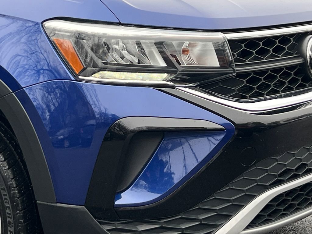 Used 2024 Volkswagen Taos SE image 7