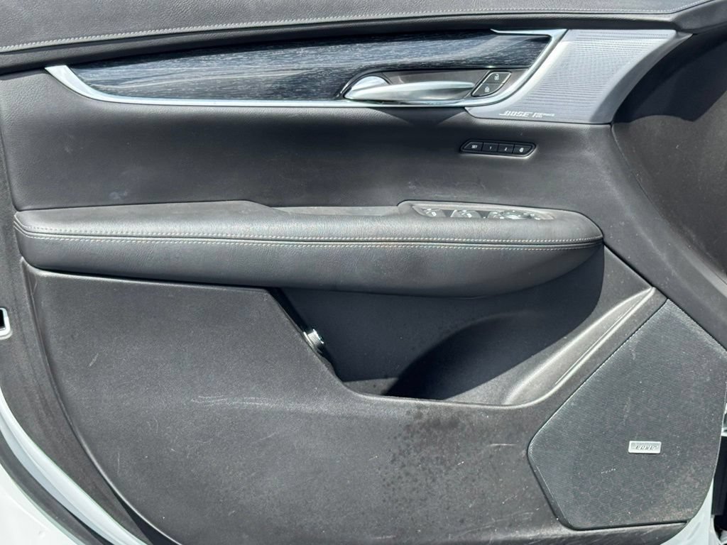 Certified 2022 Cadillac XT5 Premium Luxury AWD/4WD image 17