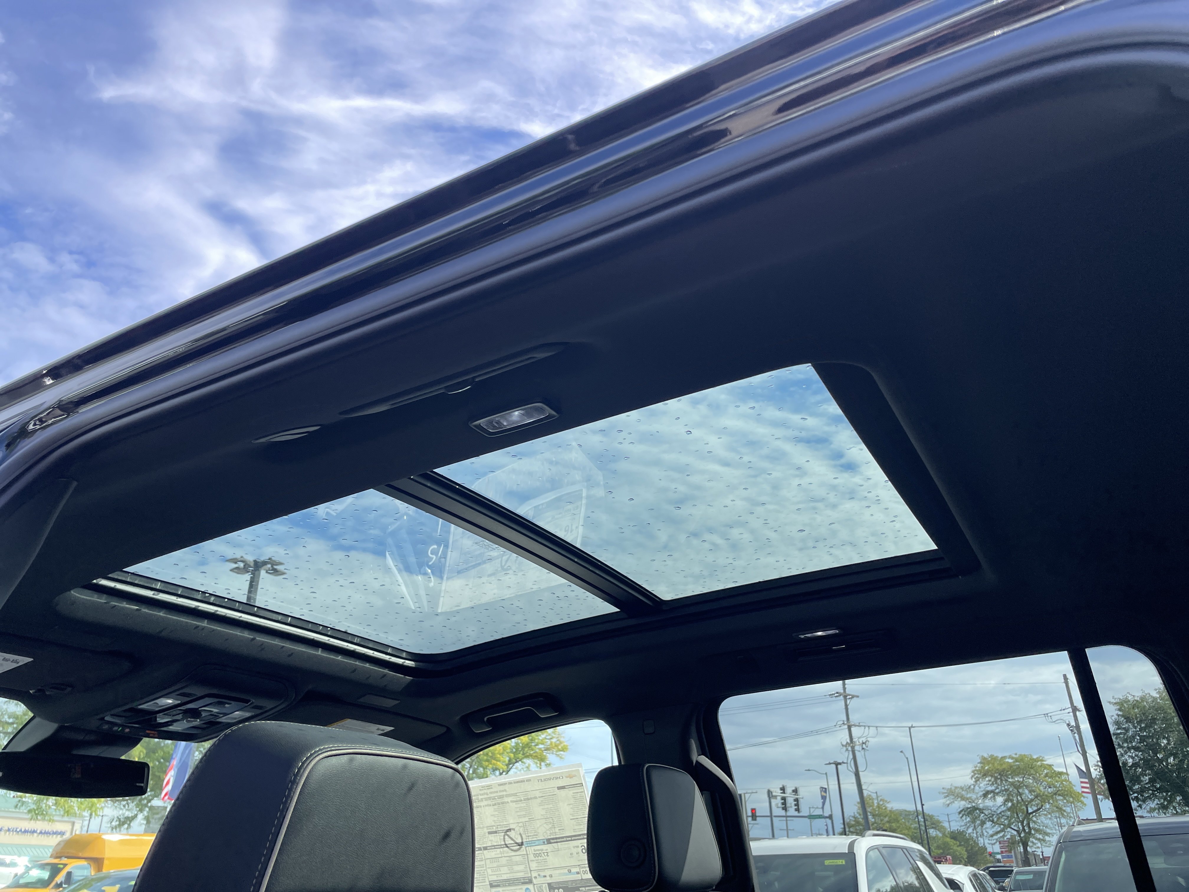 New 2026 Chevrolet Suburban Premier w/ Sun And Tow Package AWD/4WD image 26