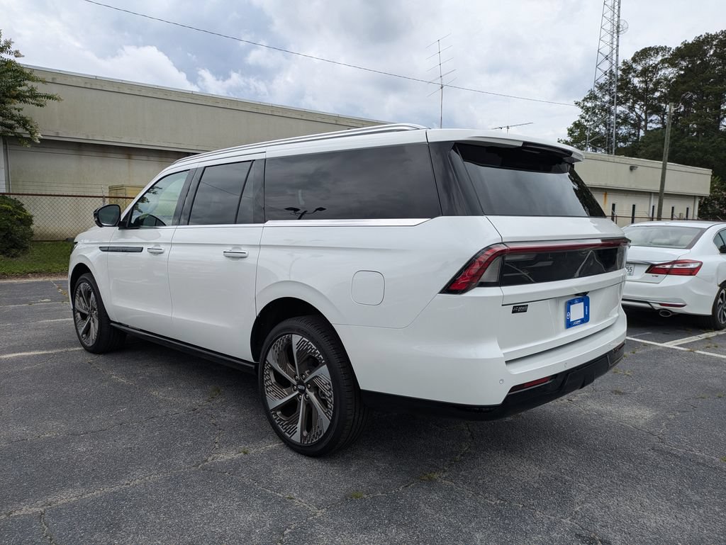 New 2026 Lincoln Navigator L Black Label AWD/4WD image 6