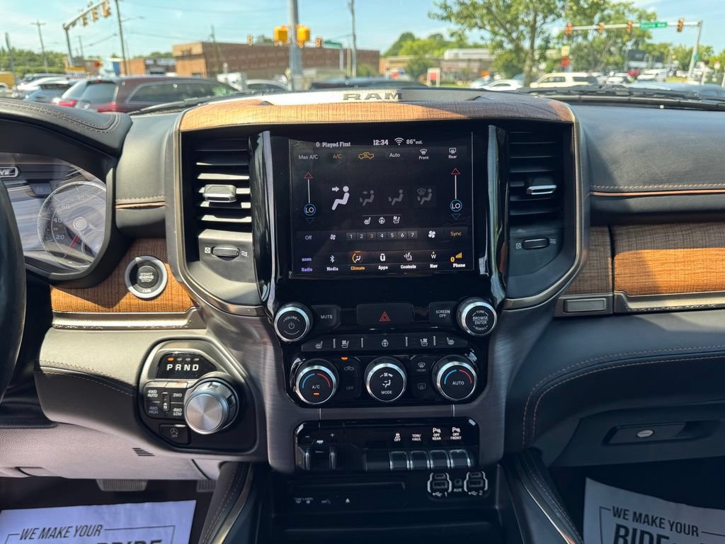 Used 2019 RAM 1500 Limited w/ Body Color Bumper Group AWD/4WD image 30