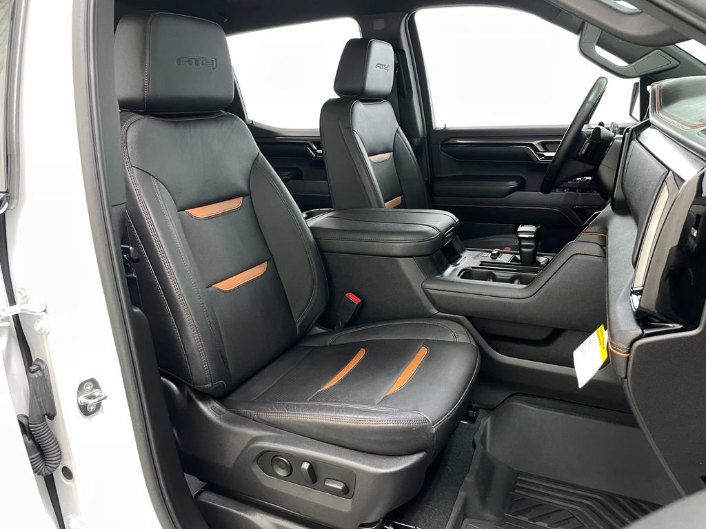 Used 2024 GMC Sierra 1500 AT4 w/ AT4 Premium Package AWD/4WD image 43