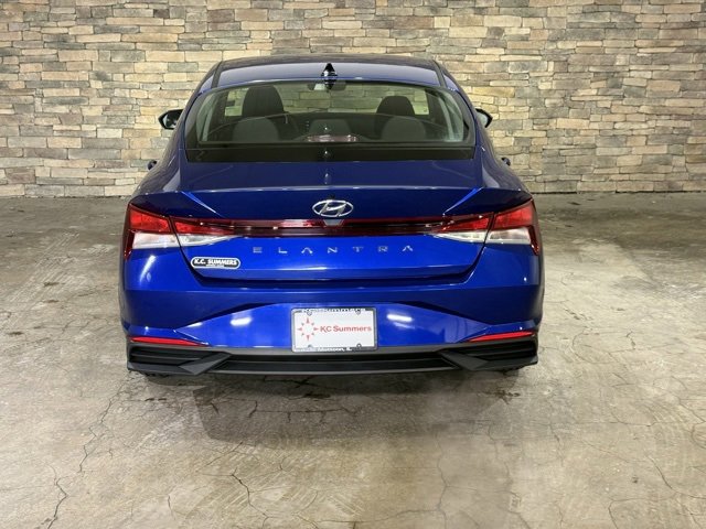Used 2021 Hyundai Elantra SE image 7