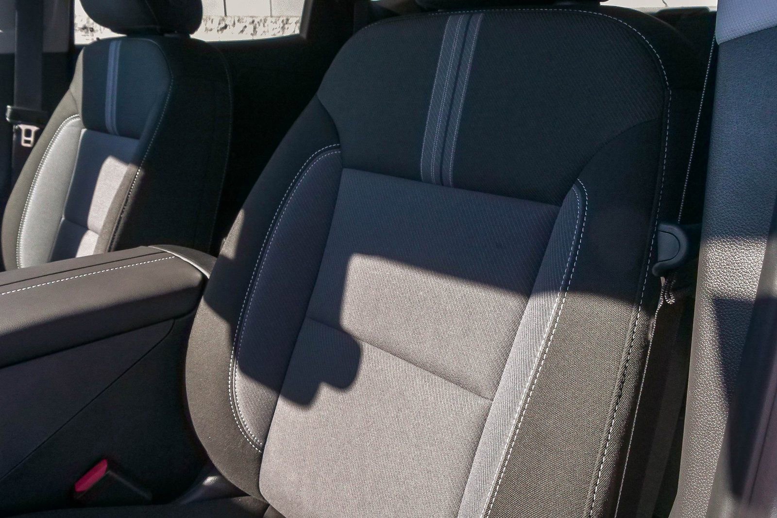 New 2025 Chevrolet Blazer LT w/ Convenience Package image 21