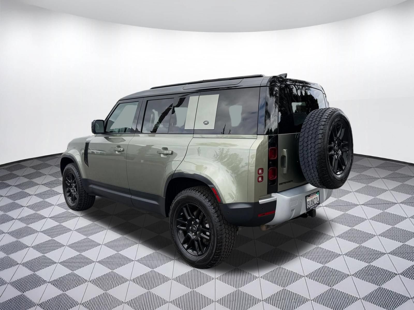 Used 2021 Land Rover Defender 110 S AWD/4WD image 9