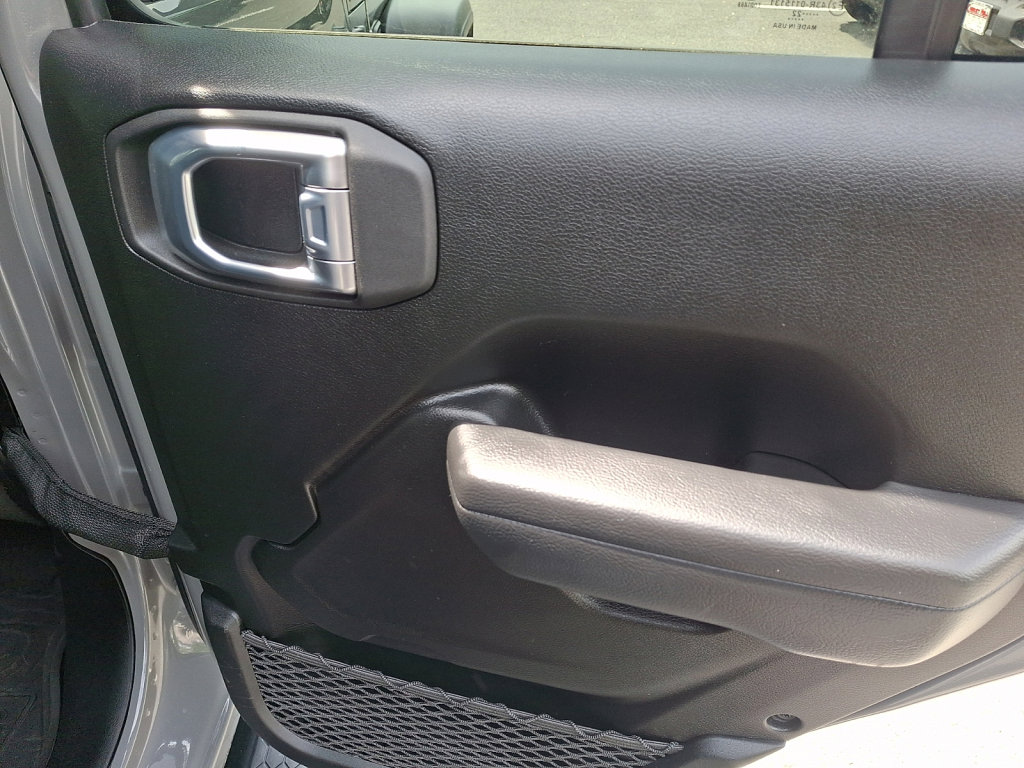 Used 2022 Jeep Wrangler Unlimited Sport AWD/4WD image 14