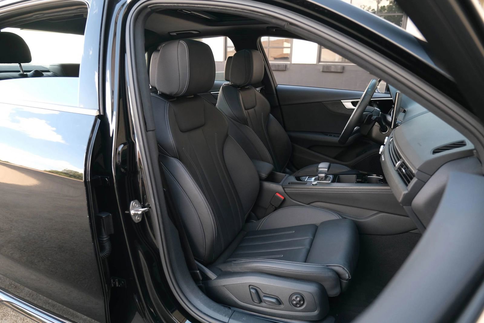 Used 2024 Audi A4 2.0T Premium Plus image 32