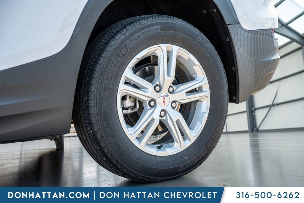 Used 2024 GMC Terrain SLE image 36