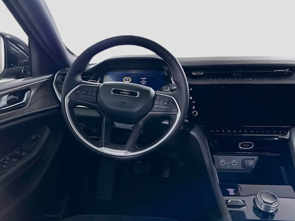 New 2026 Jeep Grand Cherokee Altitude AWD/4WD image 16