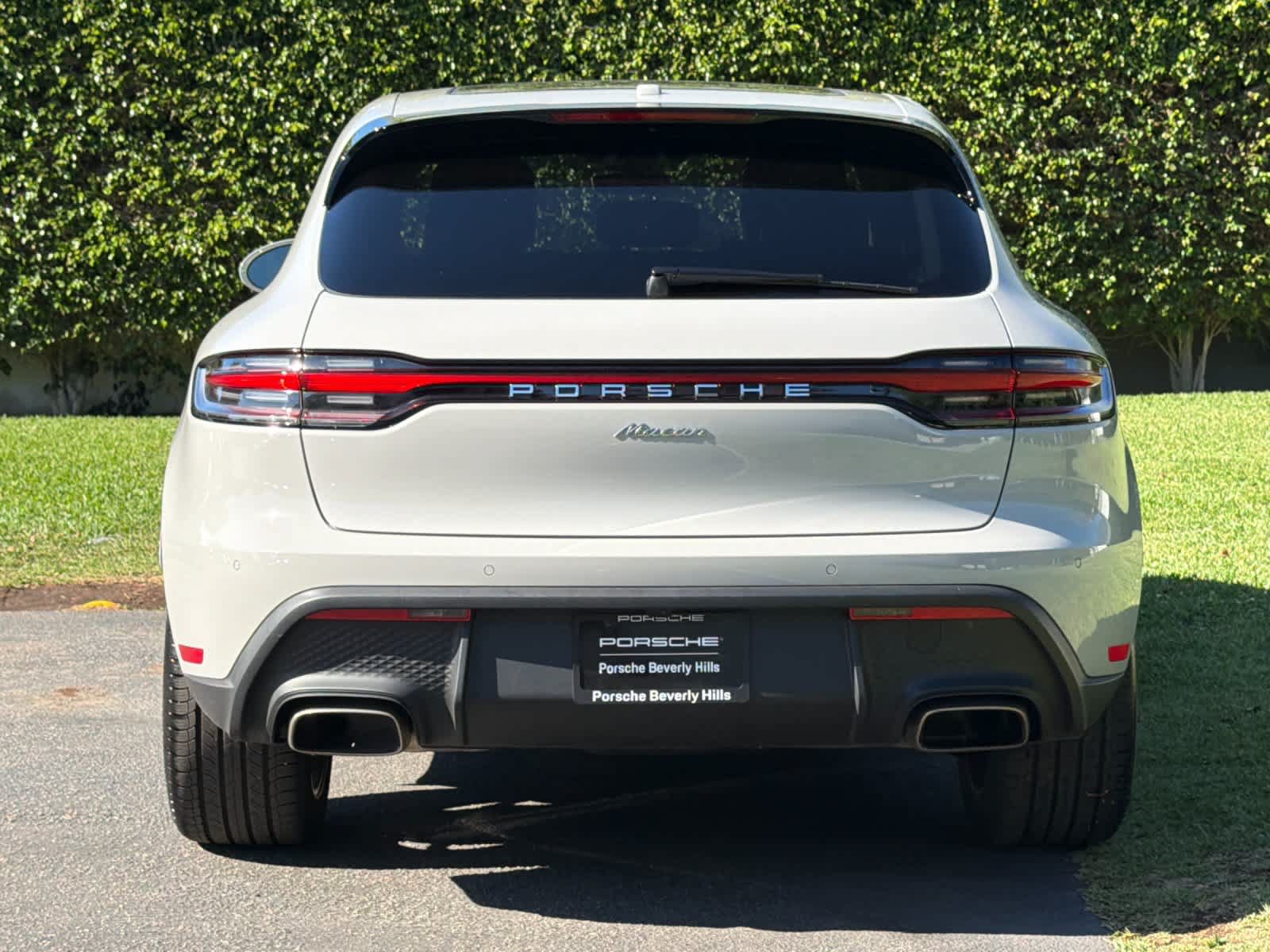 New 2026 Porsche Macan AWD/4WD image 7