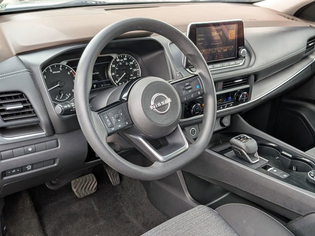 Used 2023 Nissan Rogue SV AWD/4WD image 33