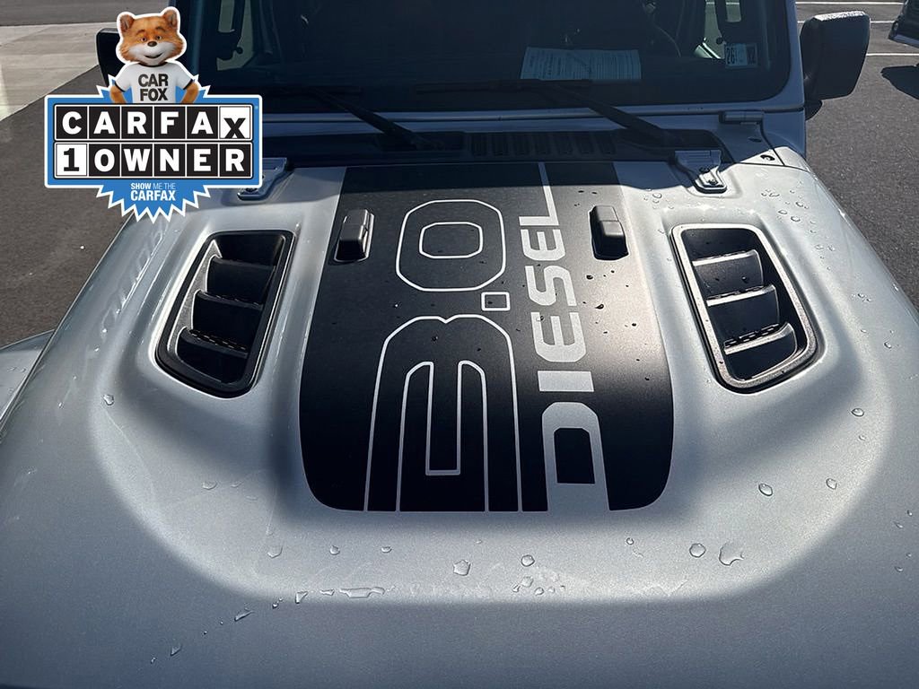 Used 2023 Jeep Gladiator Rubicon AWD/4WD image 3