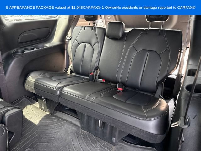 Used 2023 Chrysler Pacifica Touring-L w/ S Appearance Package AWD/4WD image 15