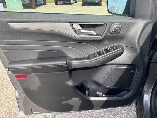 Certified 2023 Ford Escape Platinum AWD/4WD image 10