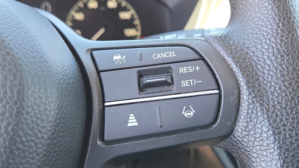 Used 2025 Honda HR-V LX image 19