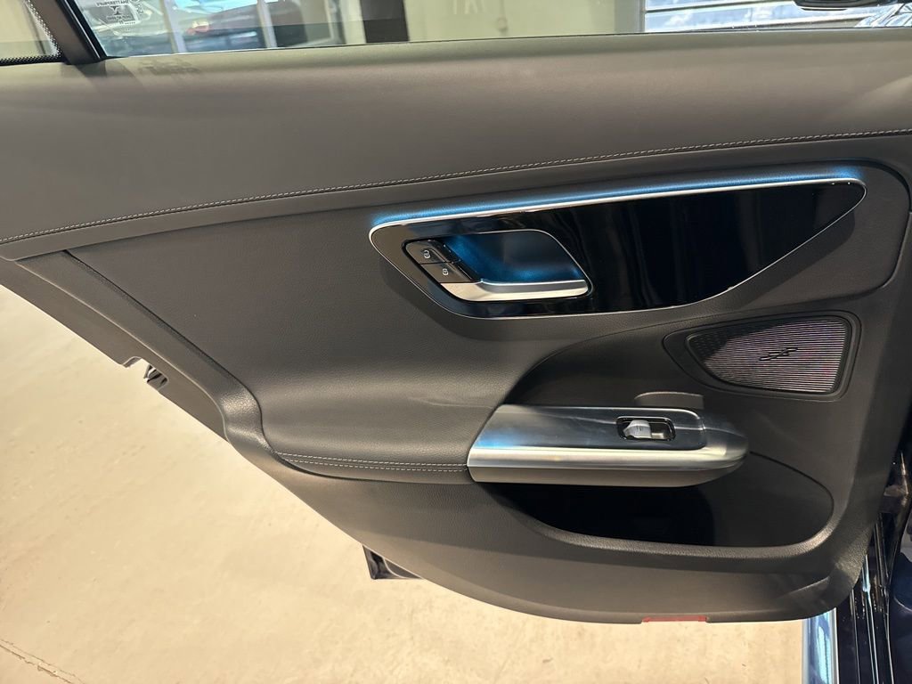 Used 2022 Mercedes-Benz C 300 4MATIC Sedan image 40