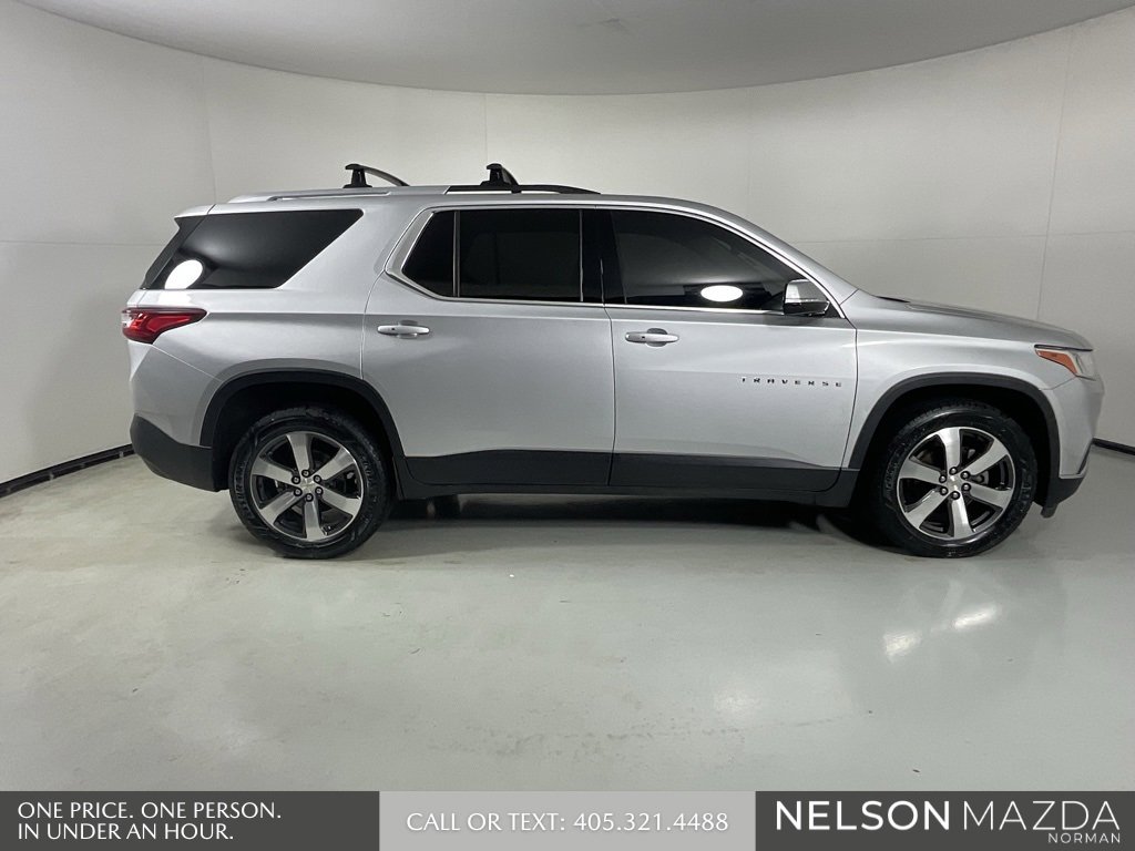 Used 2018 Chevrolet Traverse LT image 8