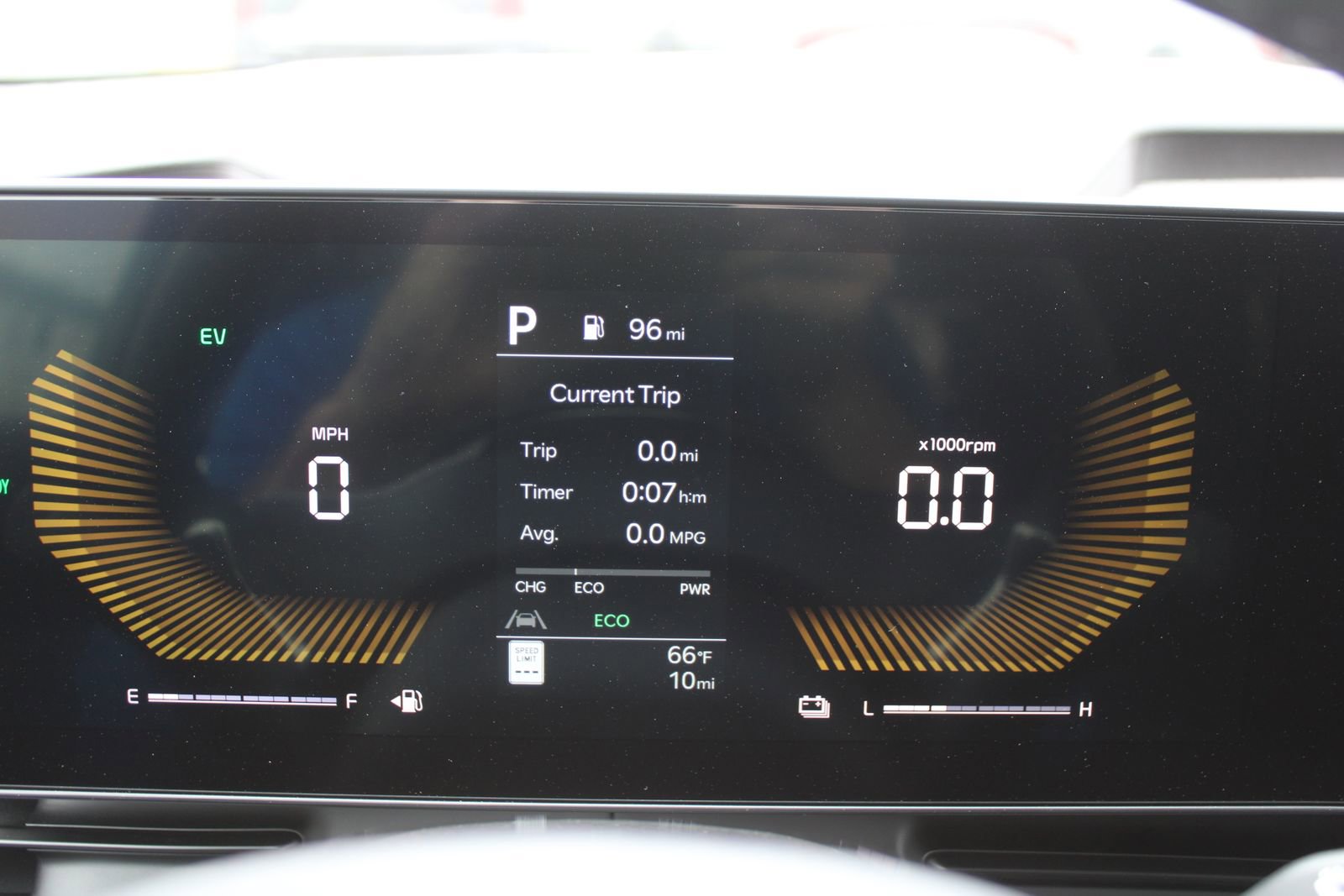 New 2026 Kia Carnival EX image 35