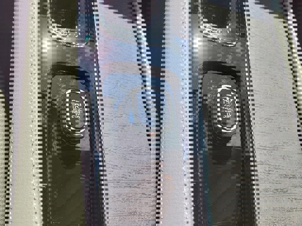 New 2025 Volvo XC90 B6 Plus w/ Protection Package Premier image 19