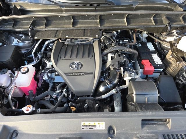 Used 2023 Toyota Highlander L image 26