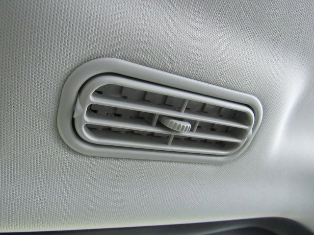 Used 2025 Ford Expedition Active image 40