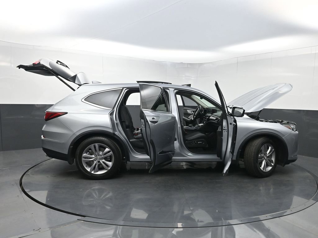 Used 2023 Acura MDX FWD image 40