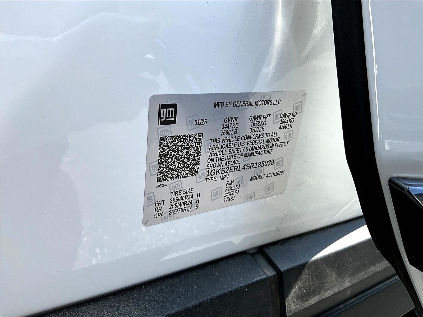 Used 2025 GMC Yukon Denali Ultimate AWD/4WD image 19