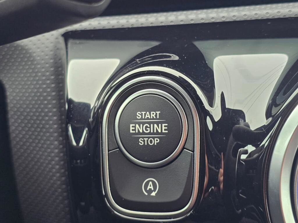 Certified 2025 Mercedes-Benz CLA 35 AMG 4MATIC image 41
