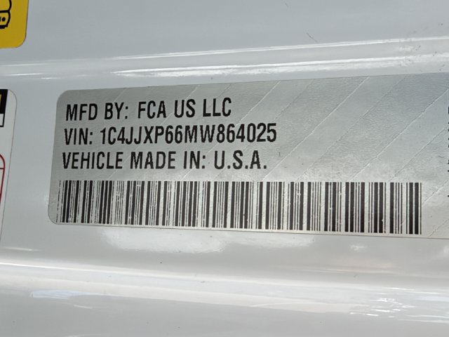 Used 2021 Jeep Wrangler Unlimited Sahara AWD/4WD image 26