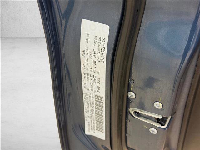 Used 2019 Jeep Cherokee Limited image 23