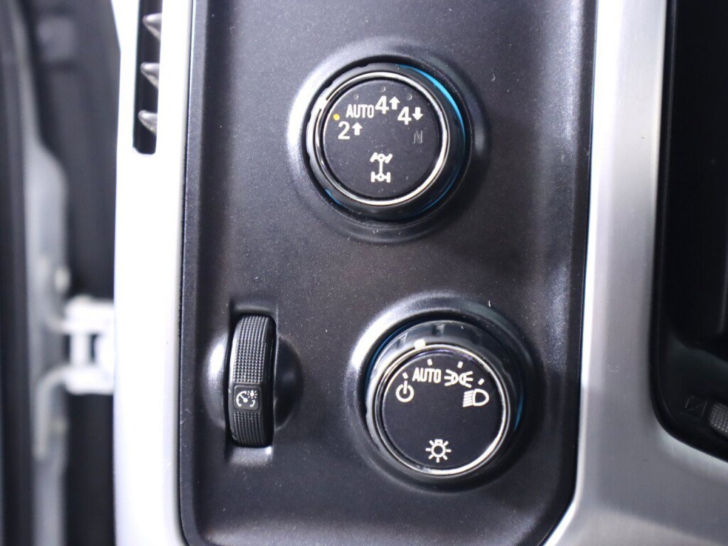 Used 2017 GMC Sierra 1500 SLE AWD/4WD image 10