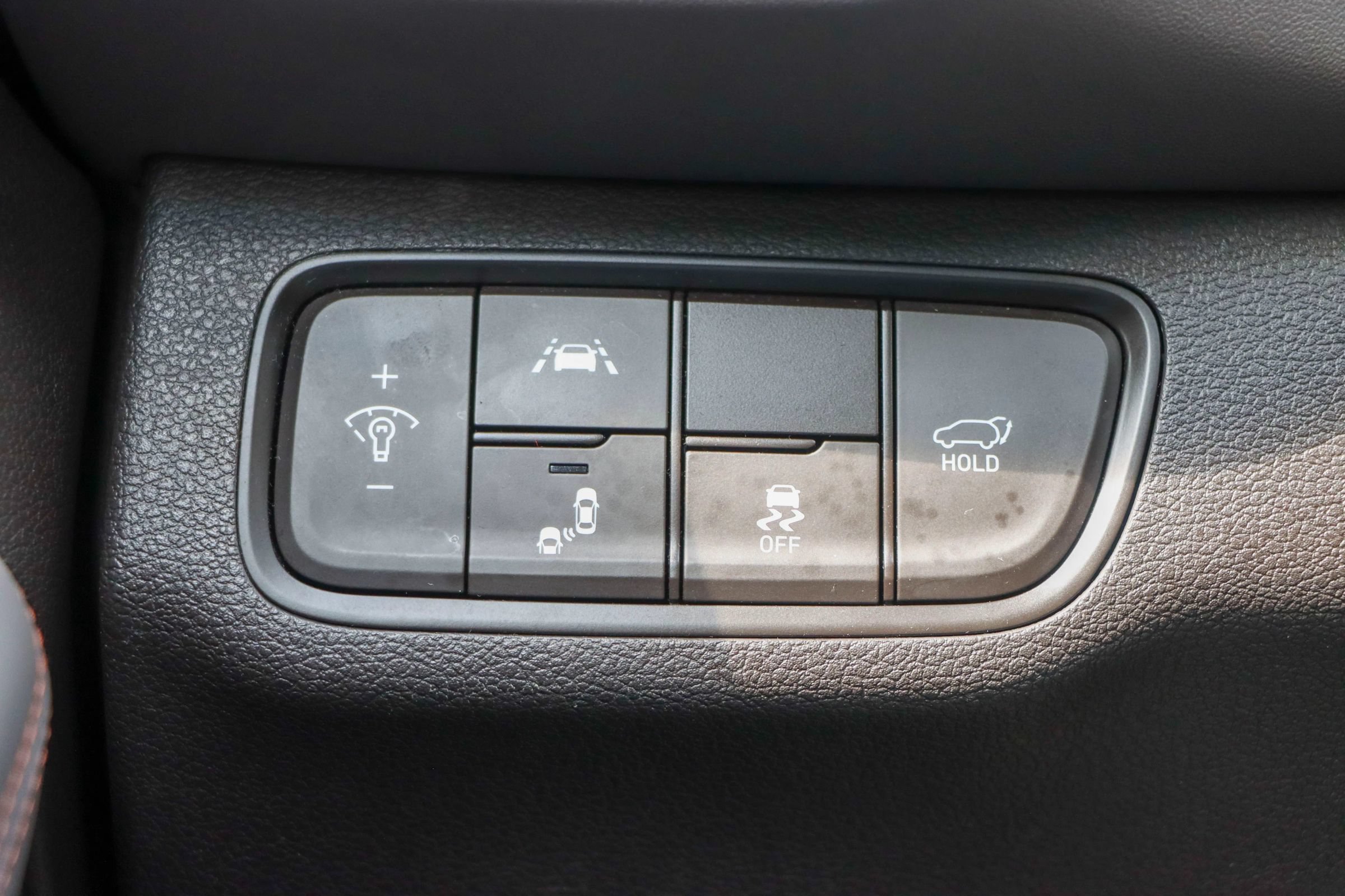 Used 2020 Hyundai Santa Fe SEL w/ Cargo Package FWD image 31