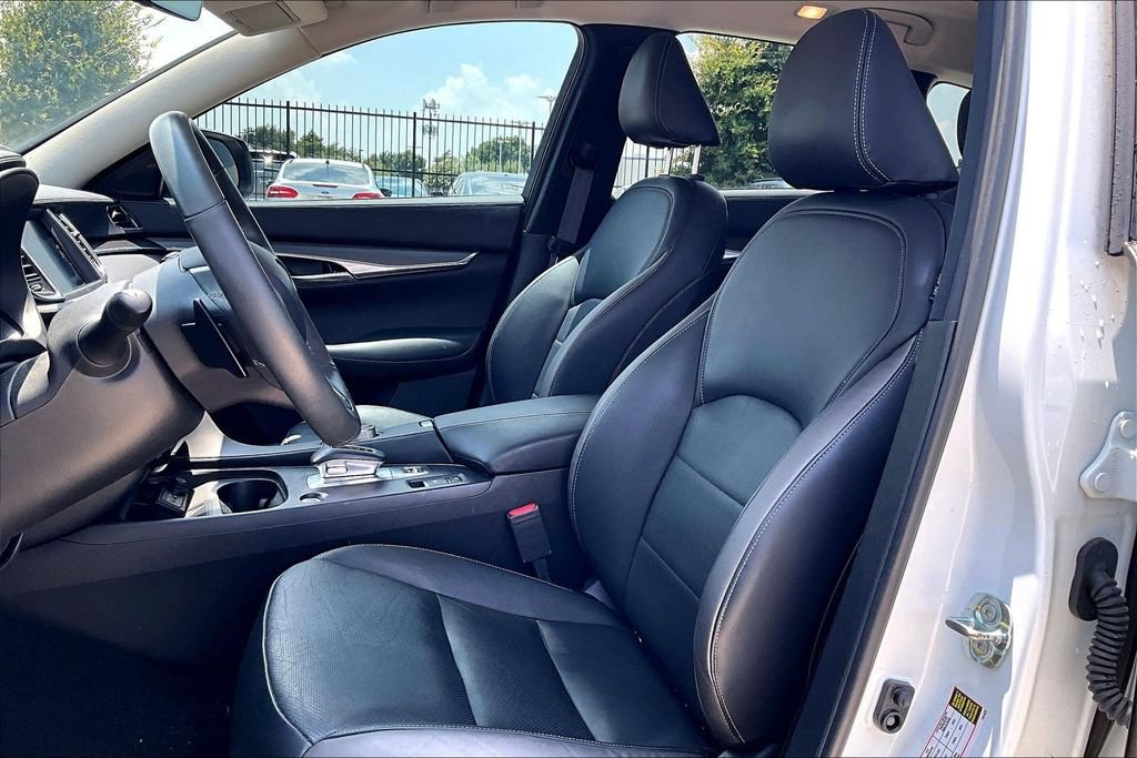 Used 2023 INFINITI QX50 Luxe FWD image 31