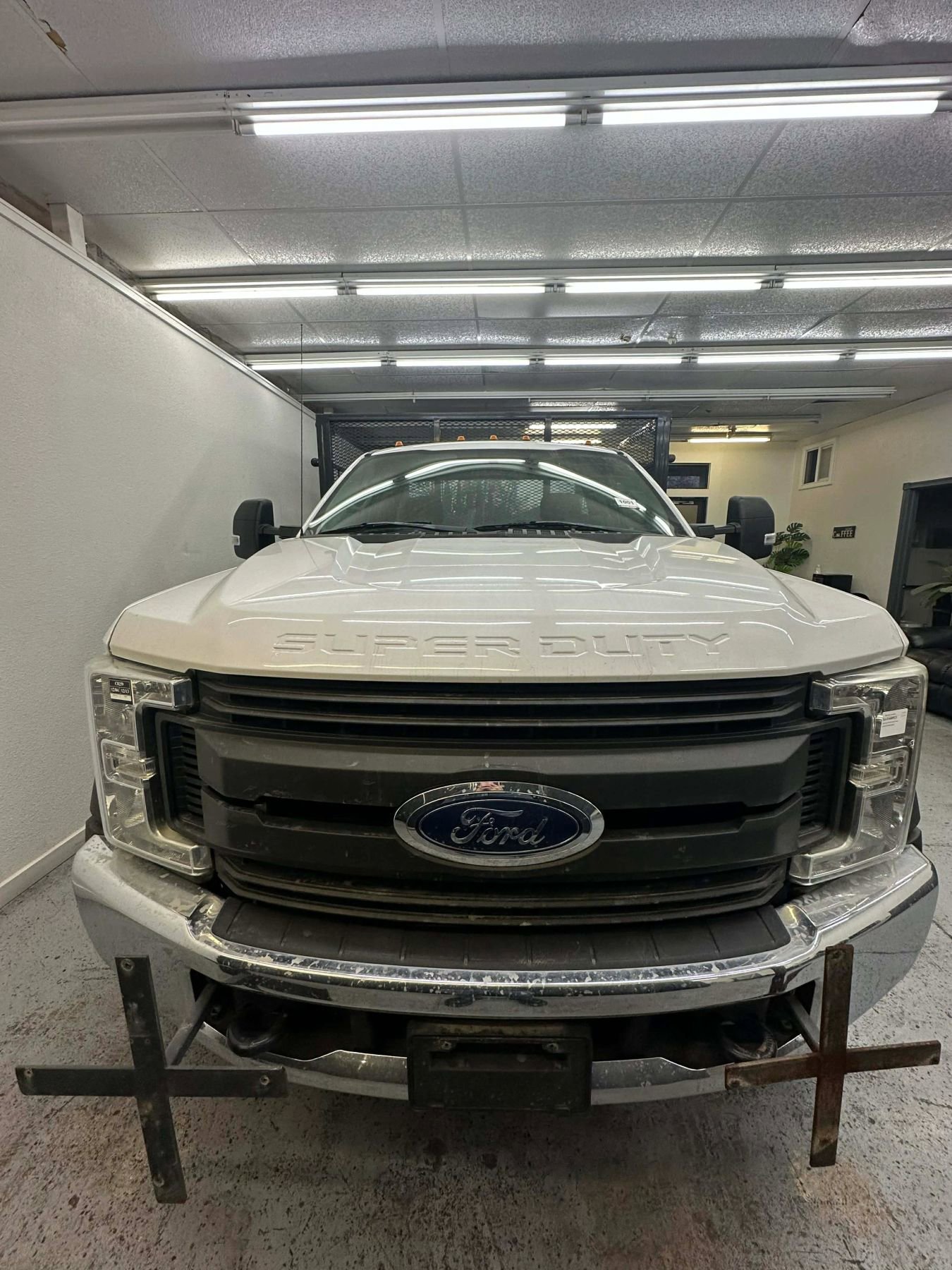 Used 2018 Ford F550 2WD Regular Cab Super Duty w/ Power Equipment Group image 19